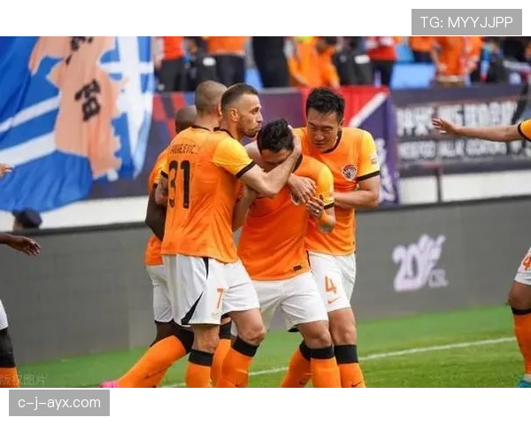 萨拉戈萨比赛节奏再创新高，球队表现引发广泛关注