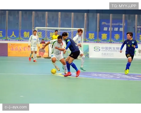 新星闪耀绿茵场：足球新秀持续提升竞技水平引关注