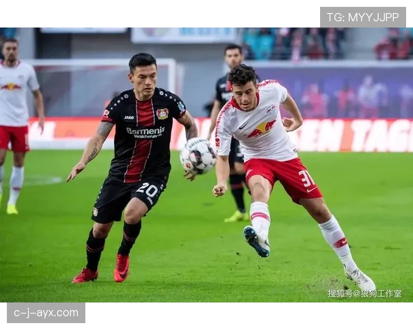 勒沃库森战术解析：灵活应变与强大进攻火力共塑争冠之势