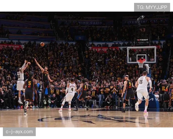 戈登高效无球跑动助力球队关键三分命中率提升